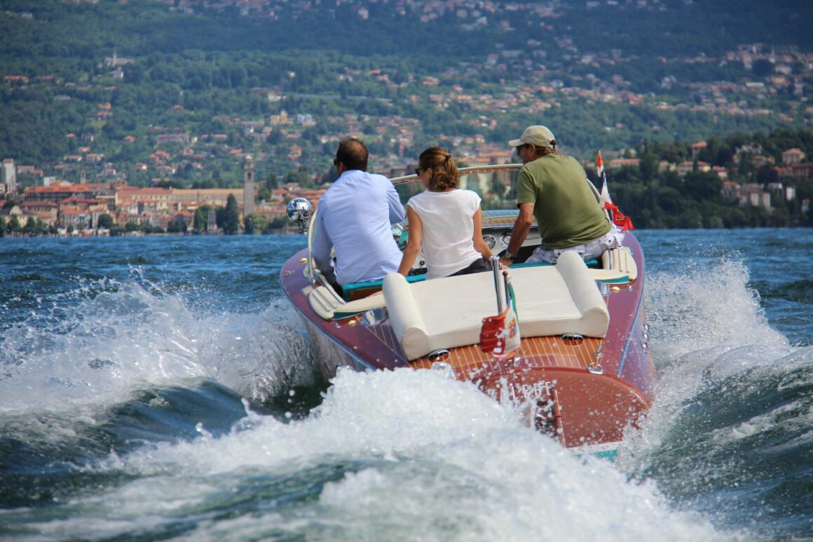 The Carlo Riva Trophy will inaugurate the new Marina di Lisanza