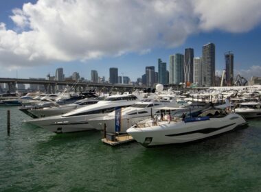 Miami International Boat Show